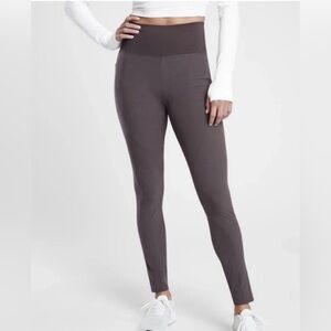 Athleta Quest Hybrid Tight in 6 tall